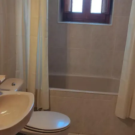 Centro 4pax * تورلا